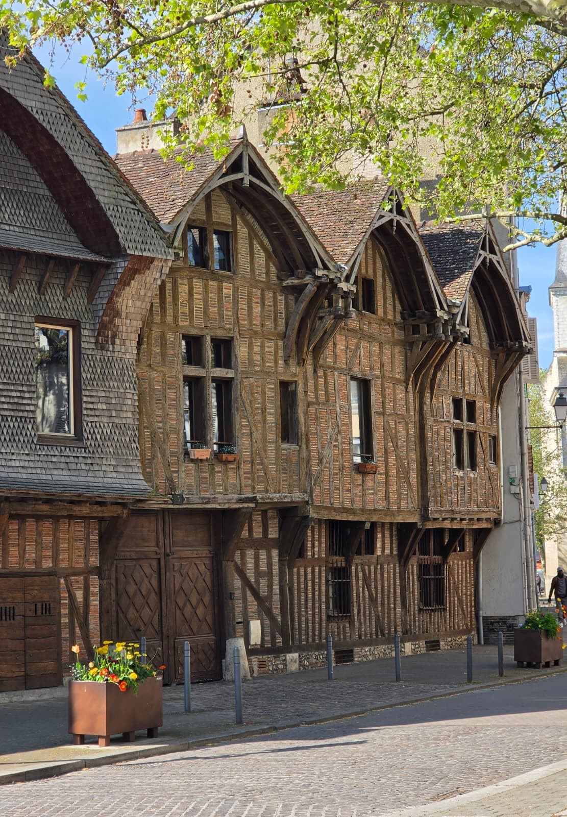 Paris & Beyond: A Curated Journey  History, Art, Wine & Judaism